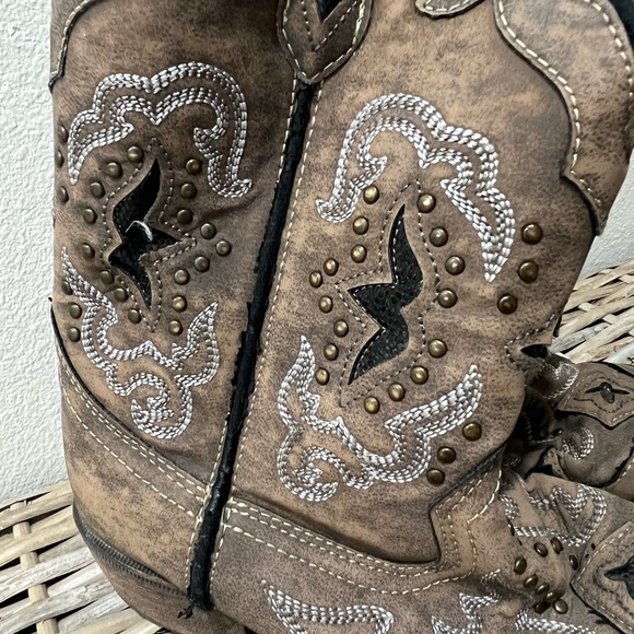 Laredo kids size 10 Western Cowboy Boots with Embroidery, GUC, rodeo, horses - Picture 3 of 7